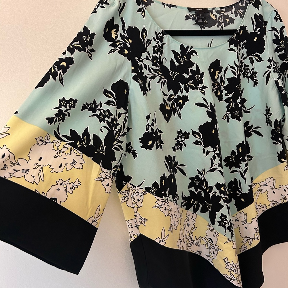 Alfani Blue and Black Floral Top - Picture 3 of 4